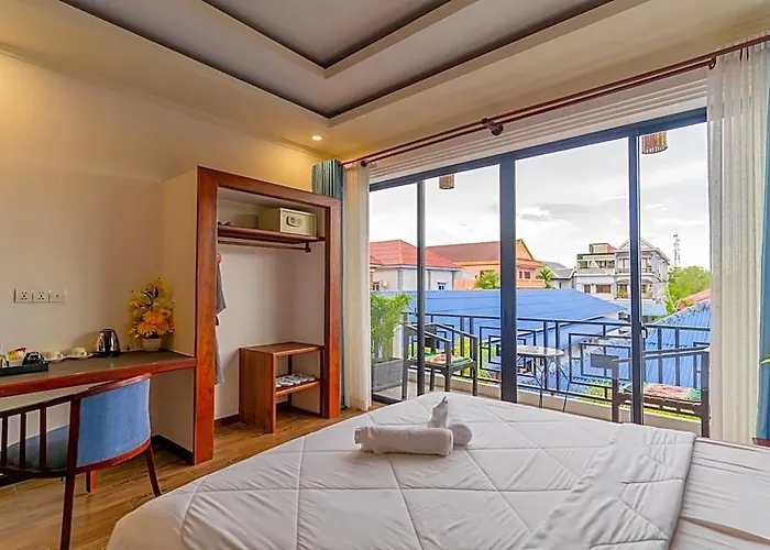 Hotel Angkor Rithy Team